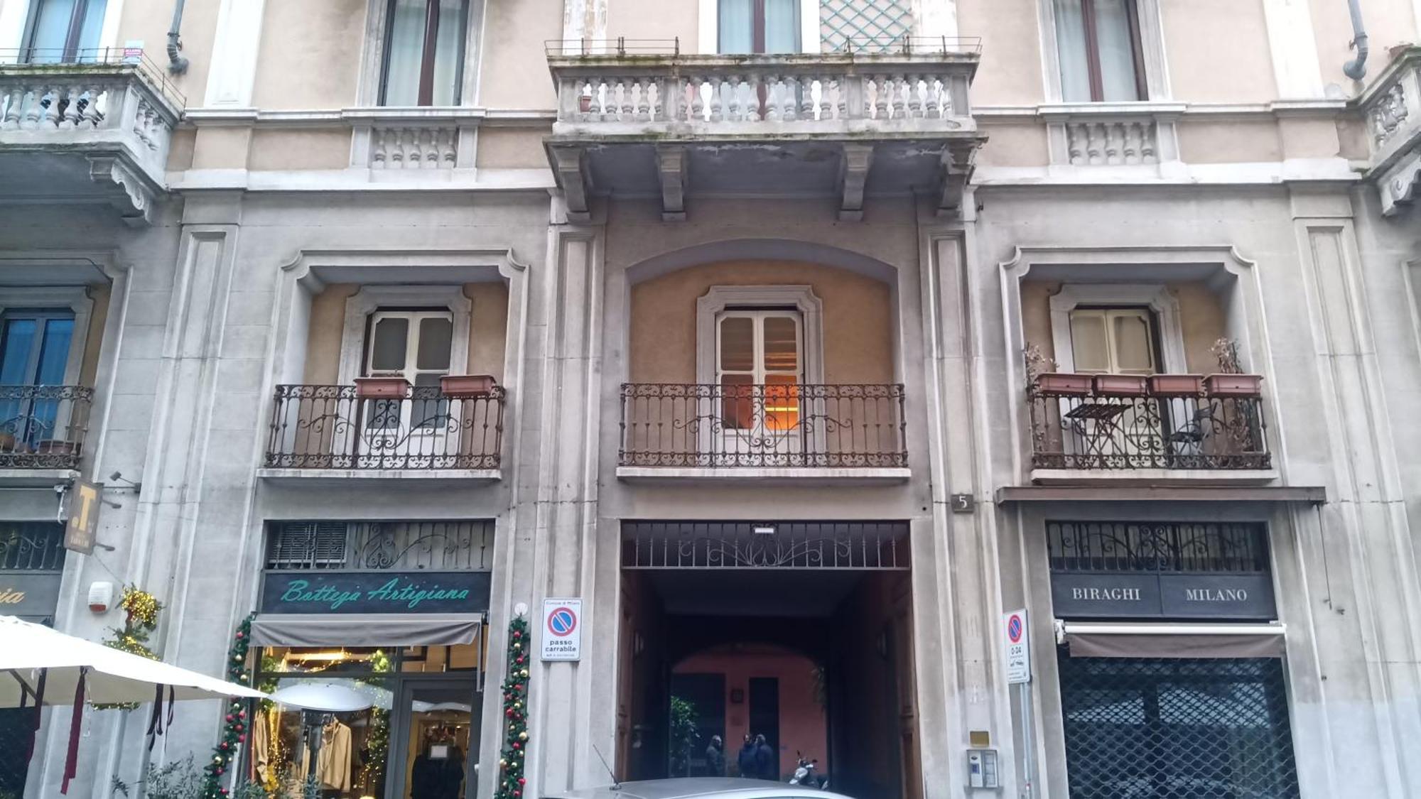 Stanza Privata Con Bagno Nel Centro Di Milano, Milan